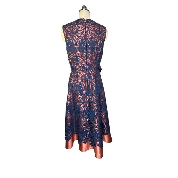 Kay Unger Claudia Navy Floral Lace Walk Thru Cocktail Dress | Size 4 - Picture 6 of 13
